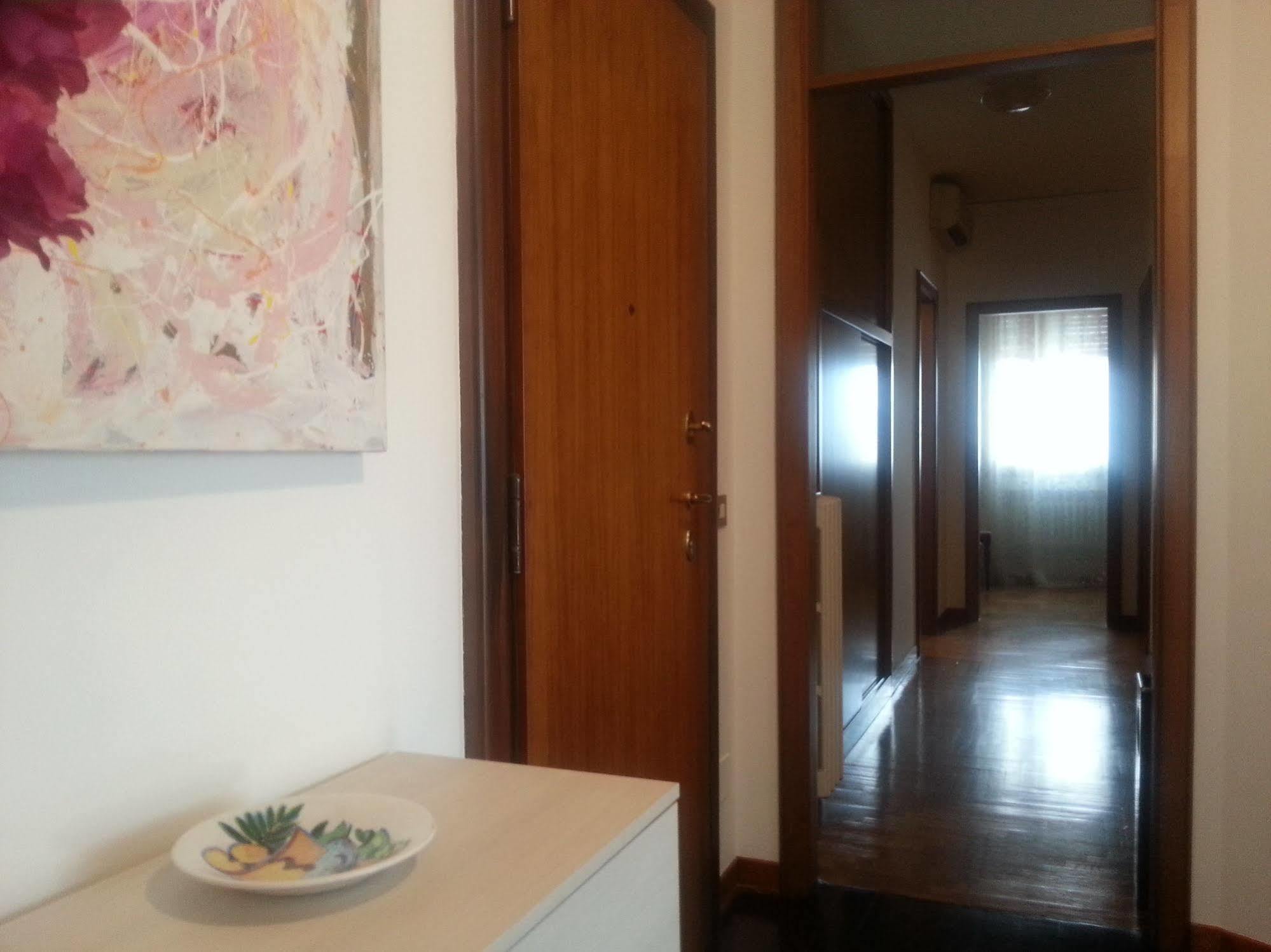 Appartamento Con 2 Camere E Garage Privato! Padova Exterior photo